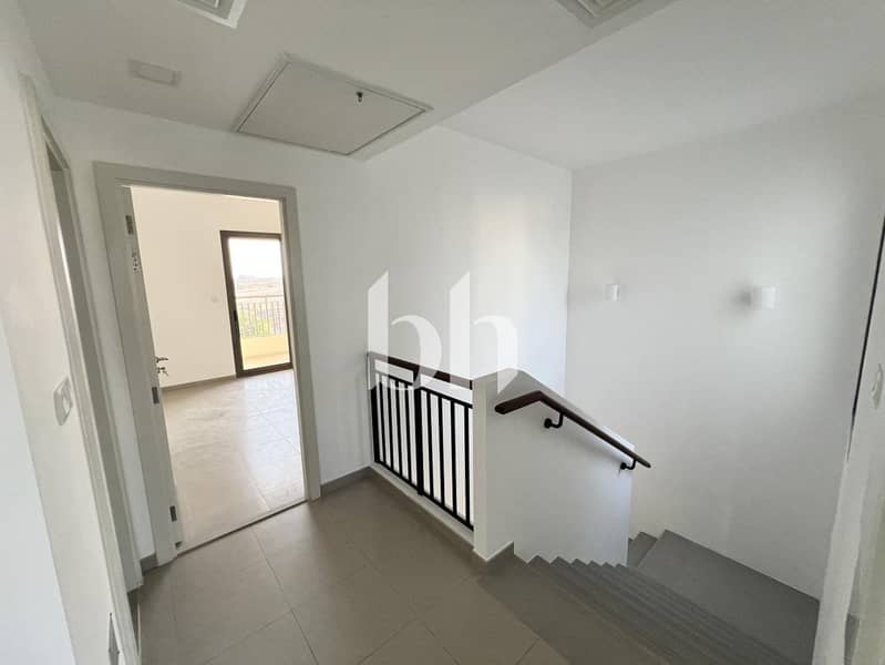 Modern Townhouse | Spacious | Unfurnished - Image 12