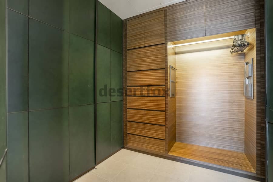 Luxury Living I Burj Khalifa I Fully Furnished I Vacant - Image 17