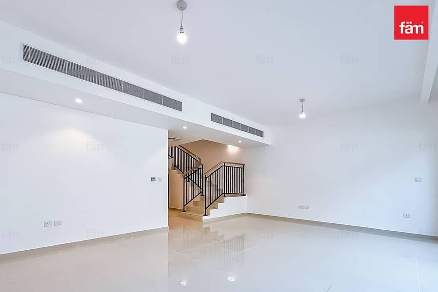 Vastu Complaint | Brand New | End Corner