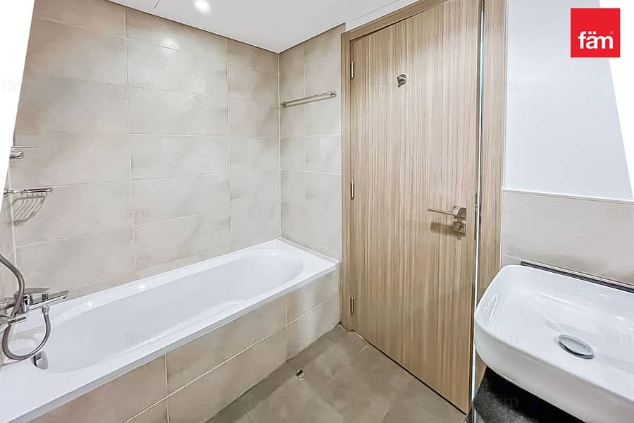 Vastu Complaint | Brand New | End Corner - Image 18