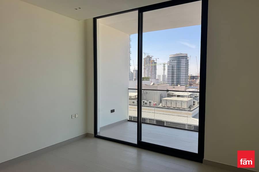 Community View | Fitted Kitchen | Smart Home