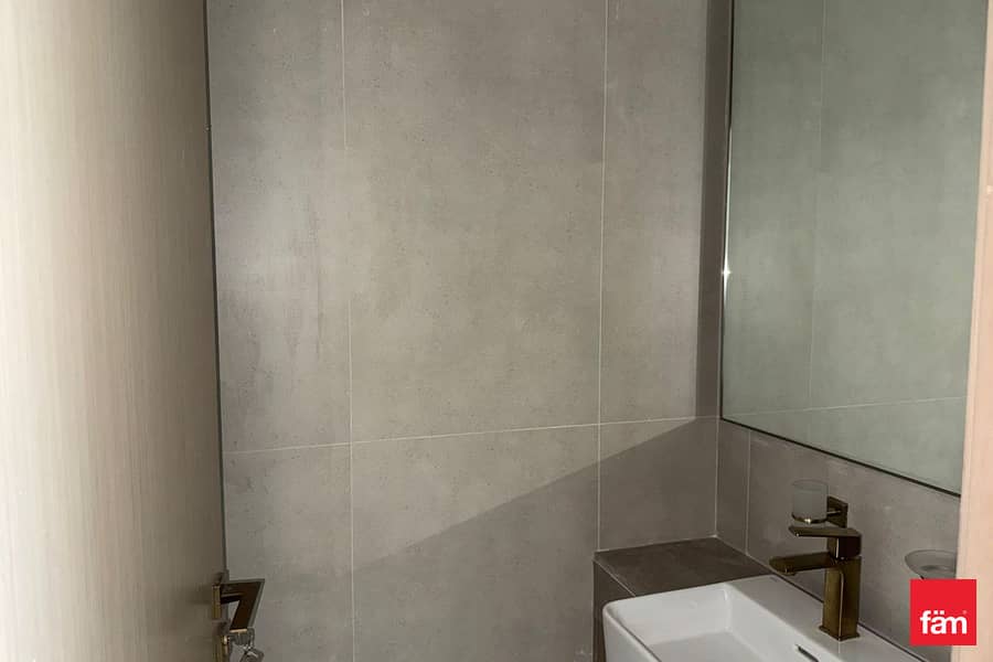 Community View | Fitted Kitchen | Smart Home - Image 9