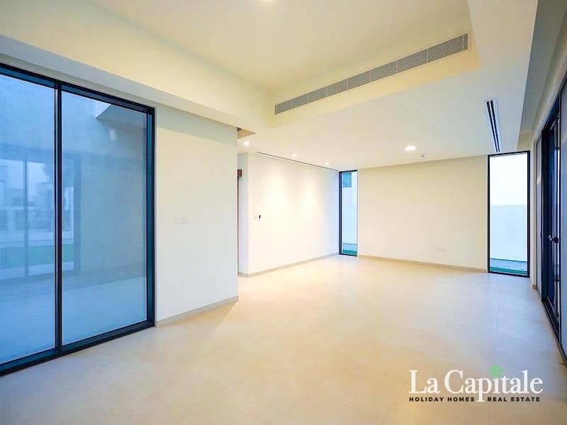 Prime Location | Access to Park | Ready to Move