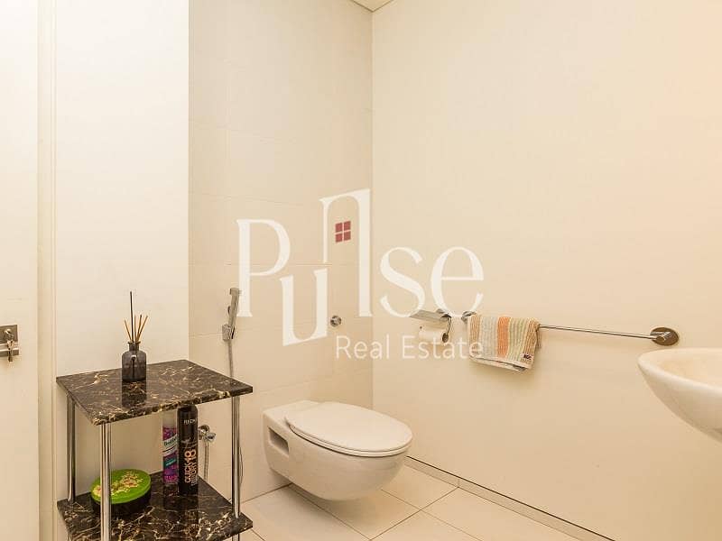 Spacious 1BR Layout | DIFC and Sea Views - Image 18