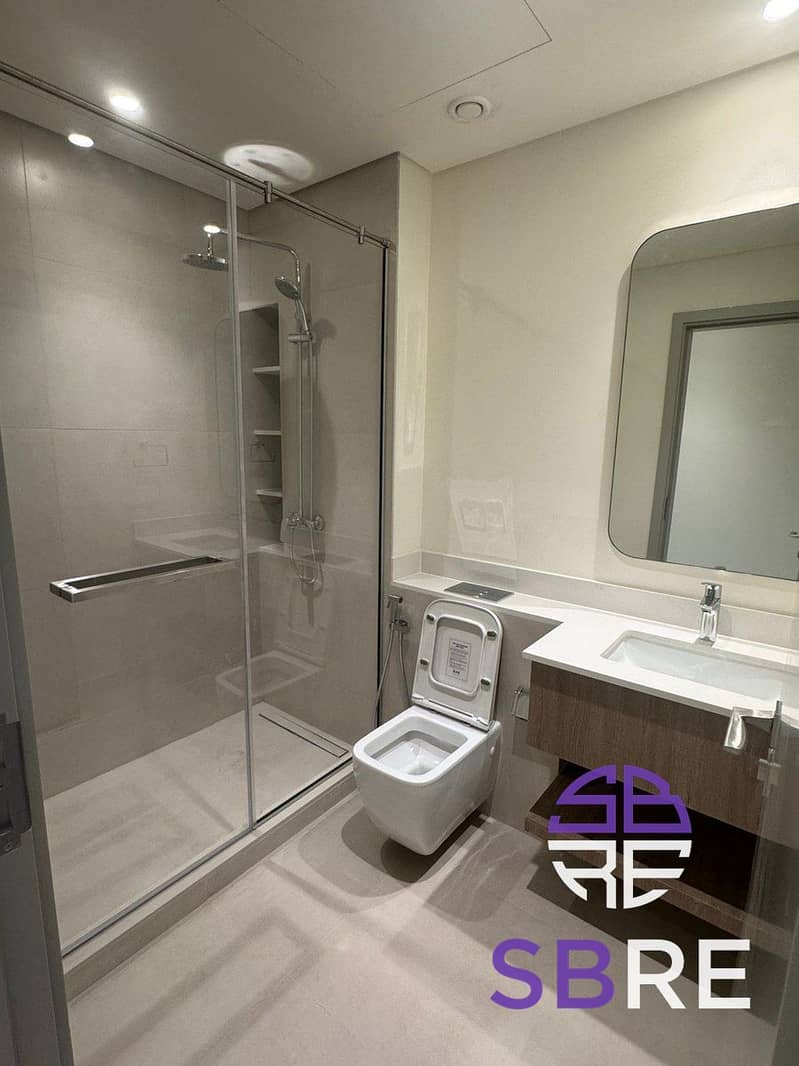 On Green Belt | Brand New | Single Row - Image 10