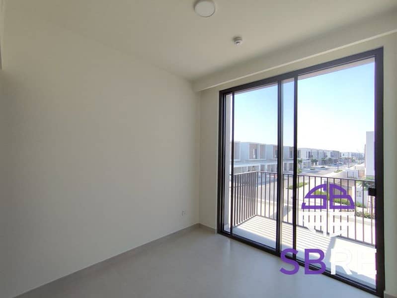 On Green Belt | Brand New | Single Row - Image 20