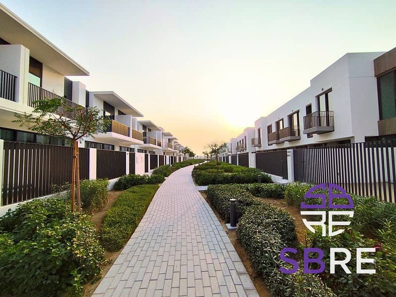 On Green Belt | Brand New | Single Row - Image 33