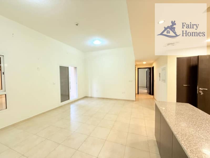 Ready to Move | Vacant 2BHK with Balcony