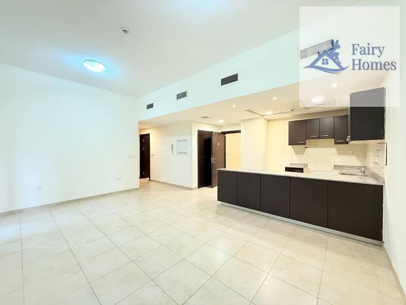 Ready to Move | Vacant 2BHK with Balcony - Image 11