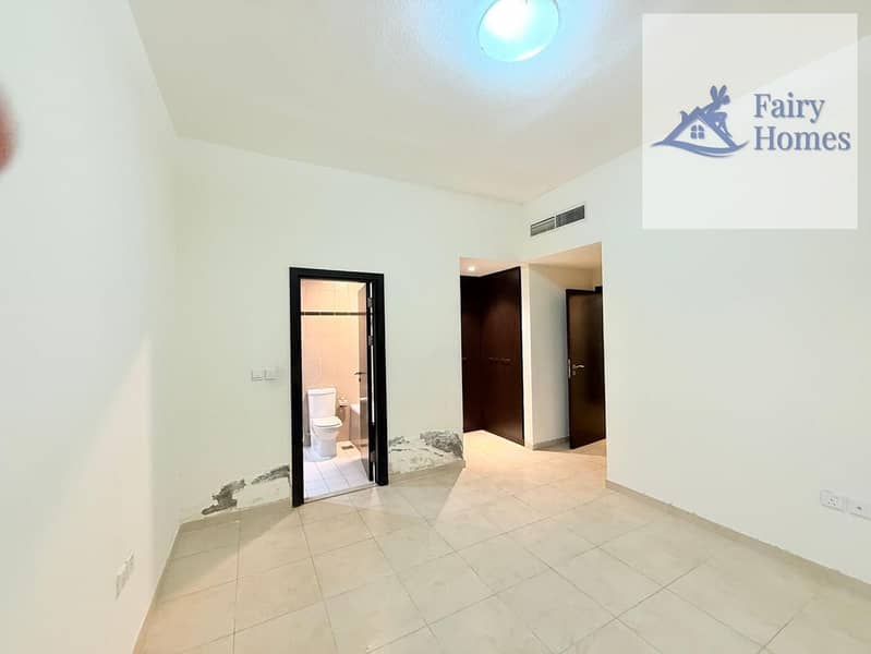 Ready to Move | Vacant 2BHK with Balcony - Image 19