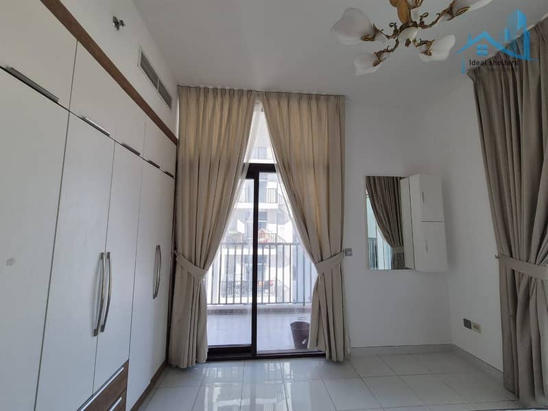 Fully Furnished – Spacious Layout- Near Metro
