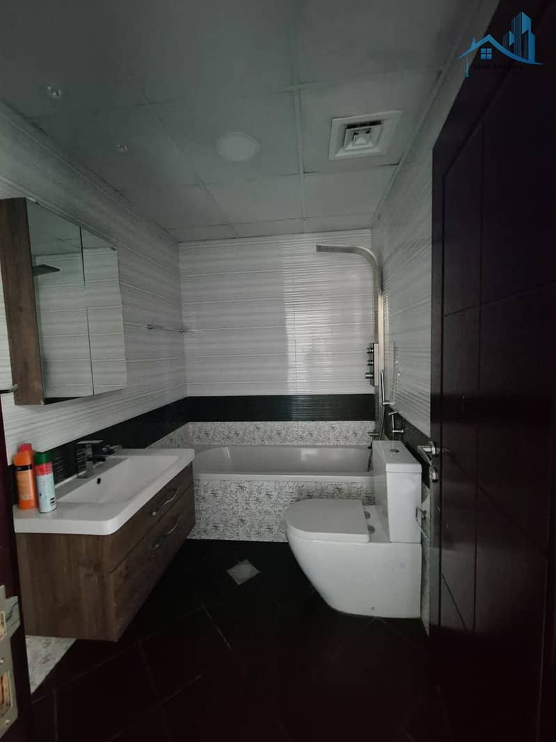 Fully Furnished – Spacious Layout- Near Metro - Image 6