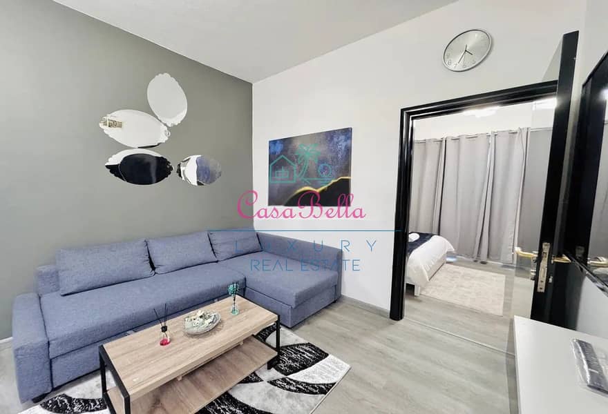 Spacious Upgraded | Chiller Free | Near Metro Tram