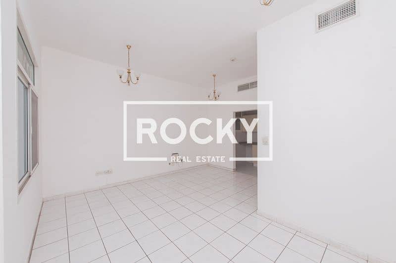 Central A/C Studio Above Lulu Supermarket. Opposite Karama Park