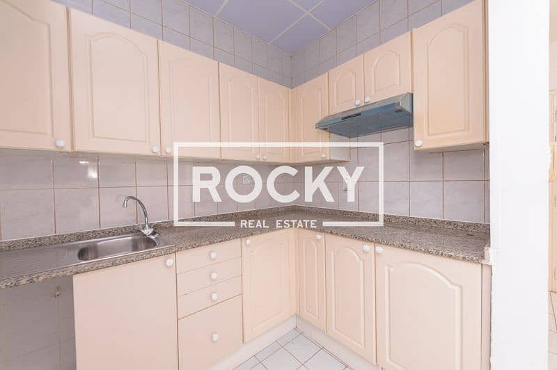 Central A/C Studio Above Lulu Supermarket. Opposite Karama Park - Image 9