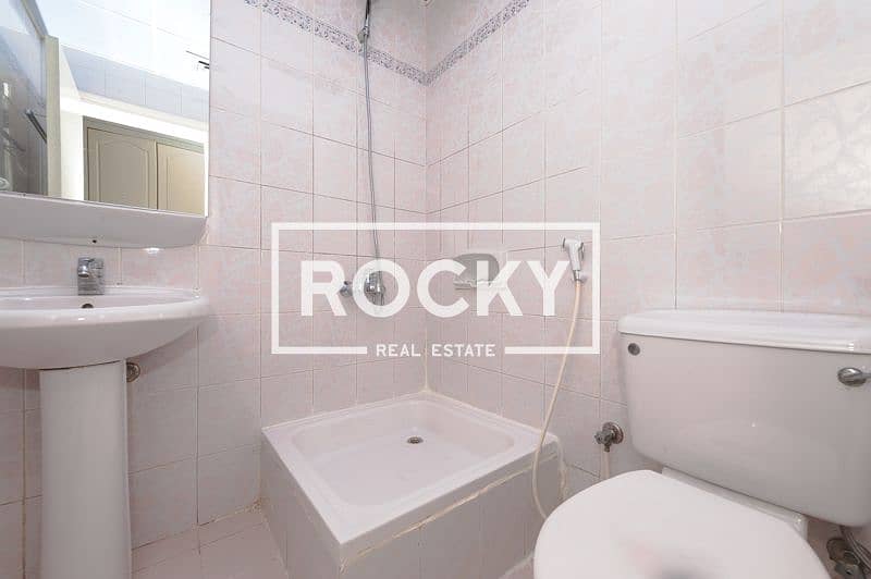 Central A/C Studio Above Lulu Supermarket. Opposite Karama Park - Image 11