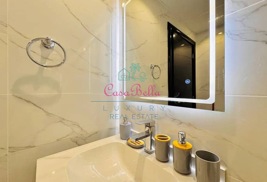 Spacious Upgraded | Chiller Free | Near Metro Tram - Image 8