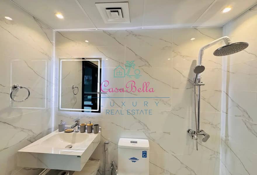 Spacious Upgraded | Chiller Free | Near Metro Tram - Image 10