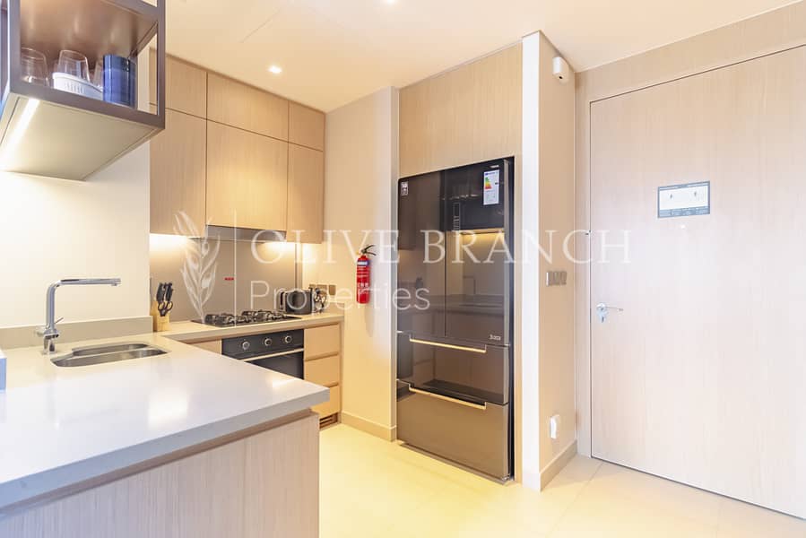 Full Burj Khalifa View | Furnished | Serviced - Image 9