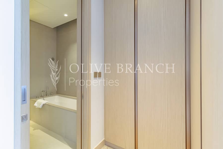 Full Burj Khalifa View | Furnished | Serviced - Image 20