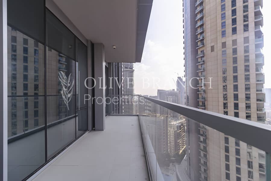 Full Burj Khalifa View | Furnished | Serviced - Image 28