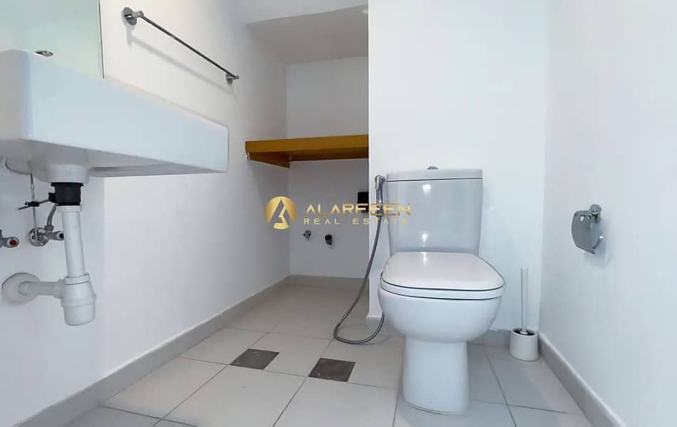 4BR | Spacious Villa | Best Deal - Image 17