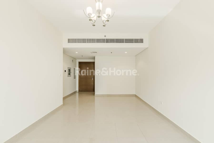 Unfurnished | Vacant | Closed Kitchen | 2 Parking - Image 7