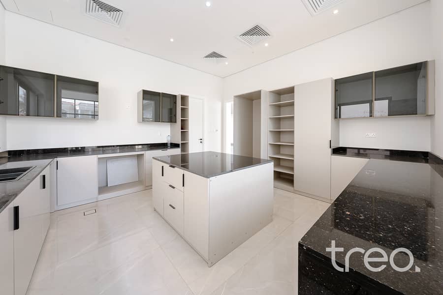 Luxury Custom | Brand New | Smart Home - Image 9