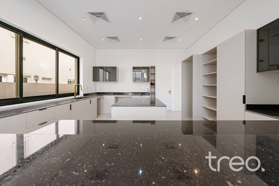 Luxury Custom | Brand New | Smart Home - Image 11