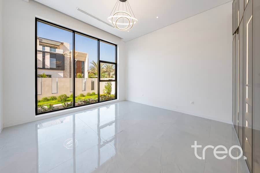 Luxury Custom | Brand New | Smart Home - Image 13