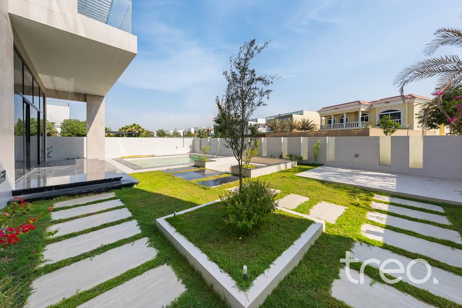 Luxury Custom | Brand New | Smart Home - Image 16