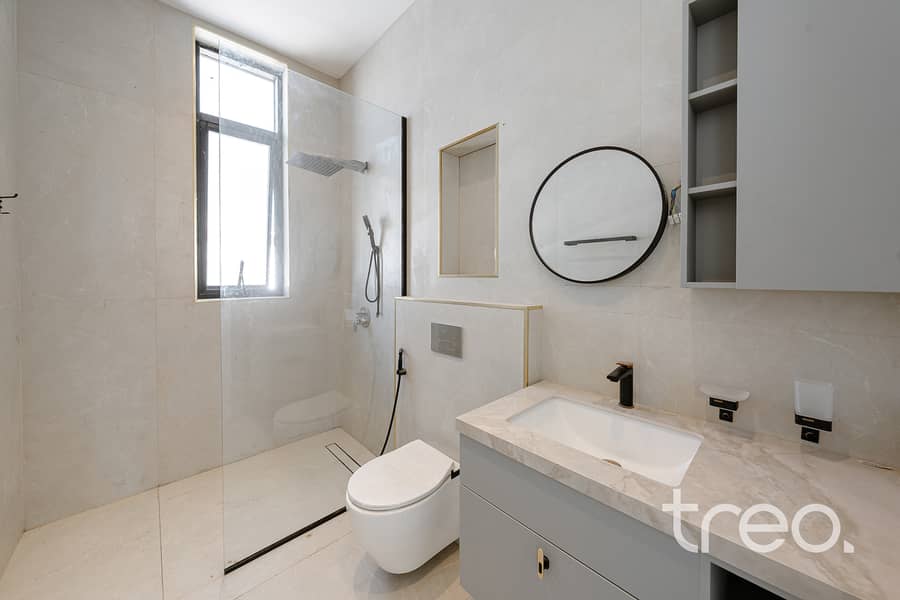 Luxury Custom | Brand New | Smart Home - Image 27