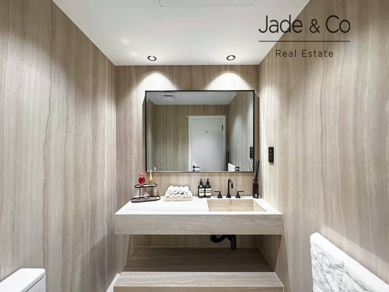 Community Expert | Exclusive | Fully Upgraded - Image 11