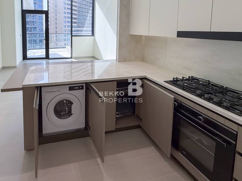 Luxury 1BR Apartment | Binghatti Royale