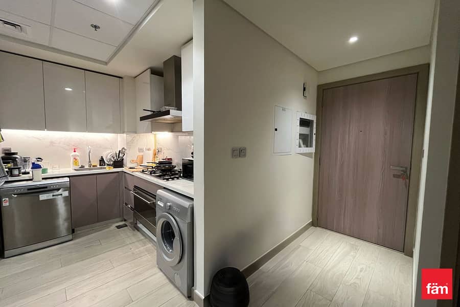 Huge Layout | Ready to Move | Best offer .