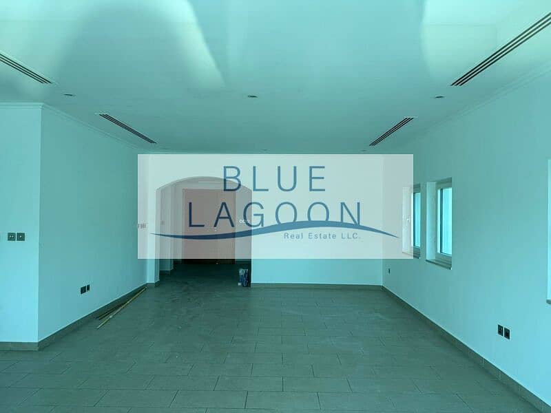 Exclusive Villa | Community Views | Family-Friendly Living