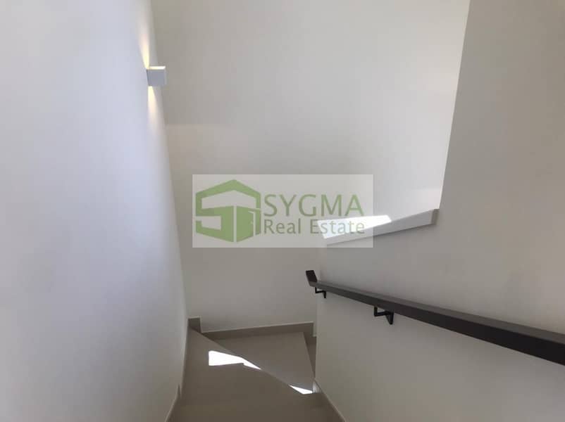 Pool View | Single Row | Best Layout - Image 9