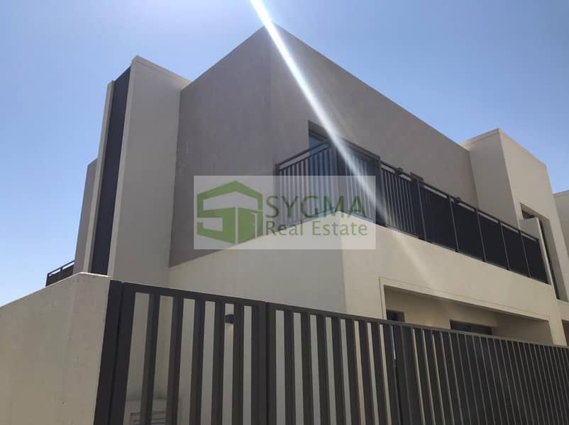 Pool View | Single Row | Best Layout - Image 24