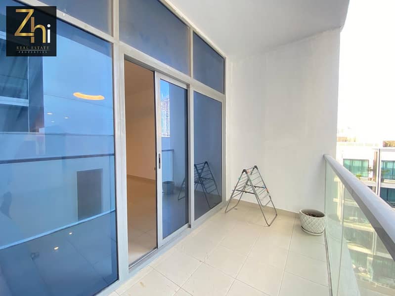 Vacant | Spacious Layout I Unfurnished