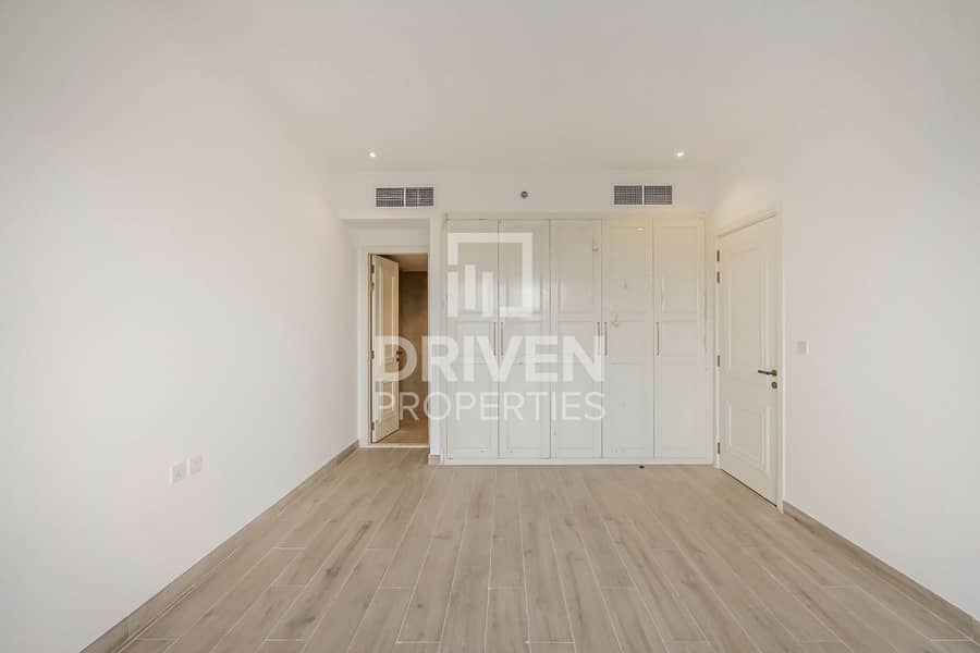 Huge Layout | Brand New | Ready to Move in