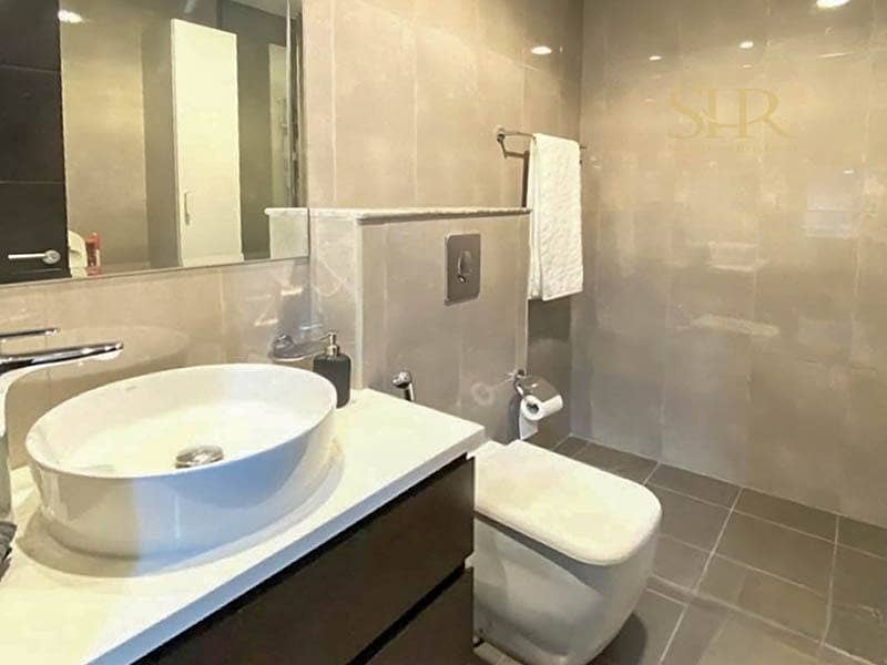 Fully Furnished | High Floor | Near Metro | Vacant - Image 7