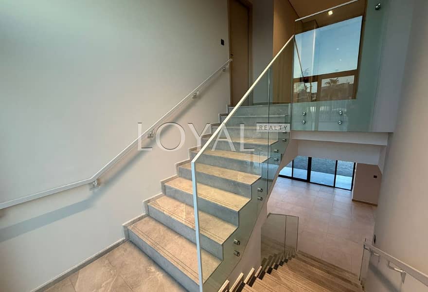 Corner | Near to Amenities | Negotiable - Image 6