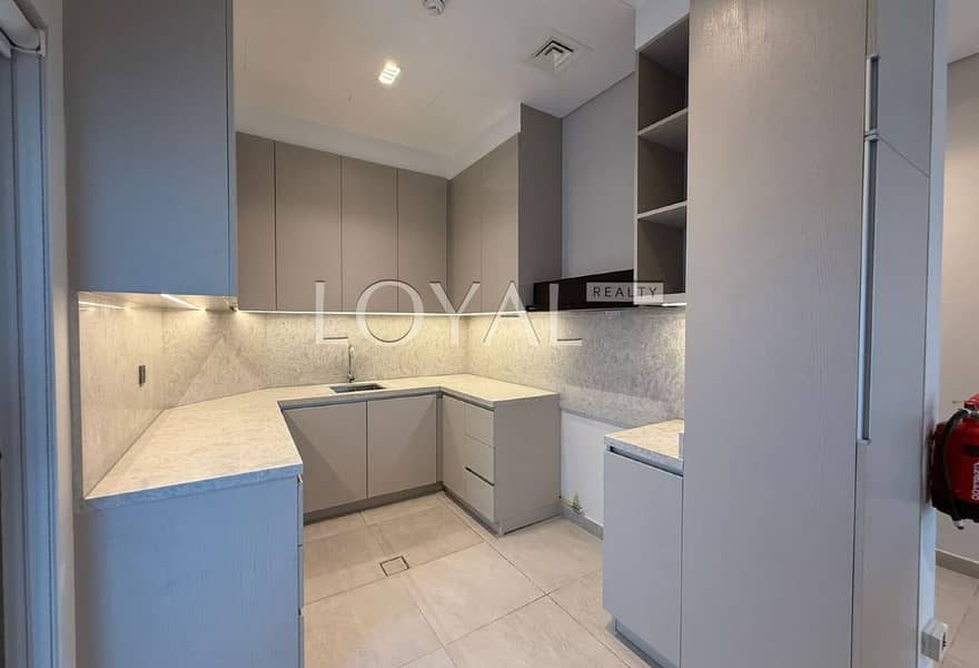 Corner | Near to Amenities | Negotiable - Image 10