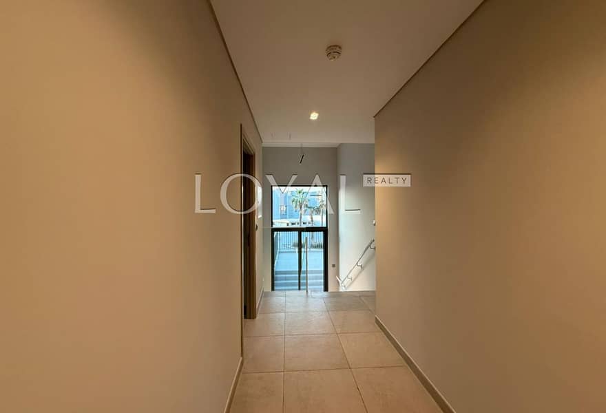 Corner | Near to Amenities | Negotiable - Image 12