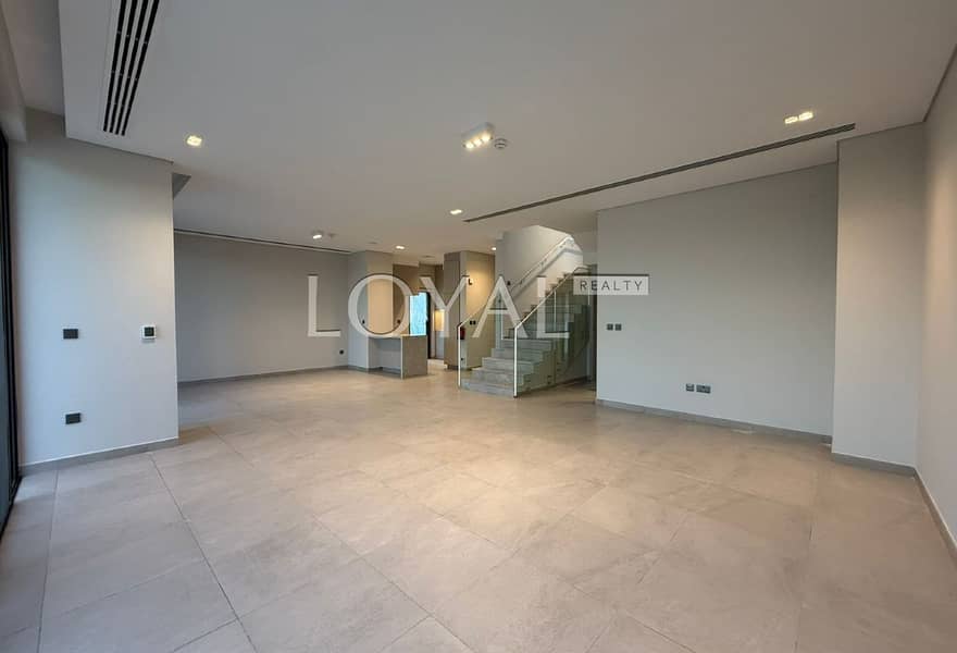 Corner | Near to Amenities | Negotiable - Image 14