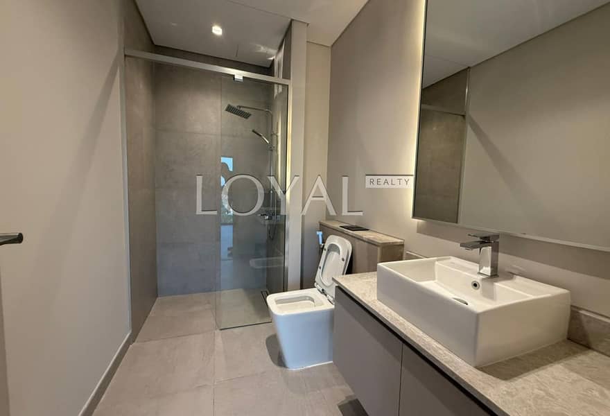 Corner | Near to Amenities | Negotiable - Image 19