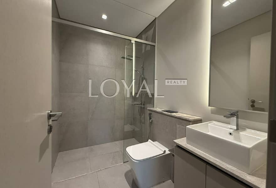 Corner | Near to Amenities | Negotiable - Image 20