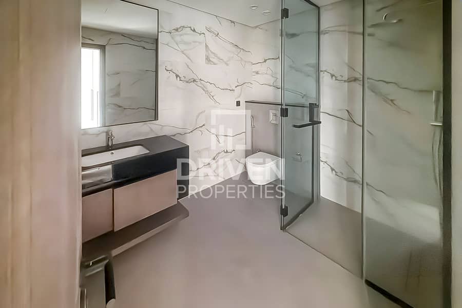 High Floor | Burj View | Large Layout | Vacant - Image 8