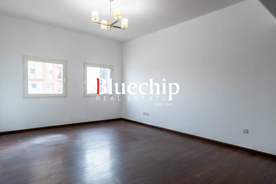 Spacious Layout | Open Kitchen | Skyline View