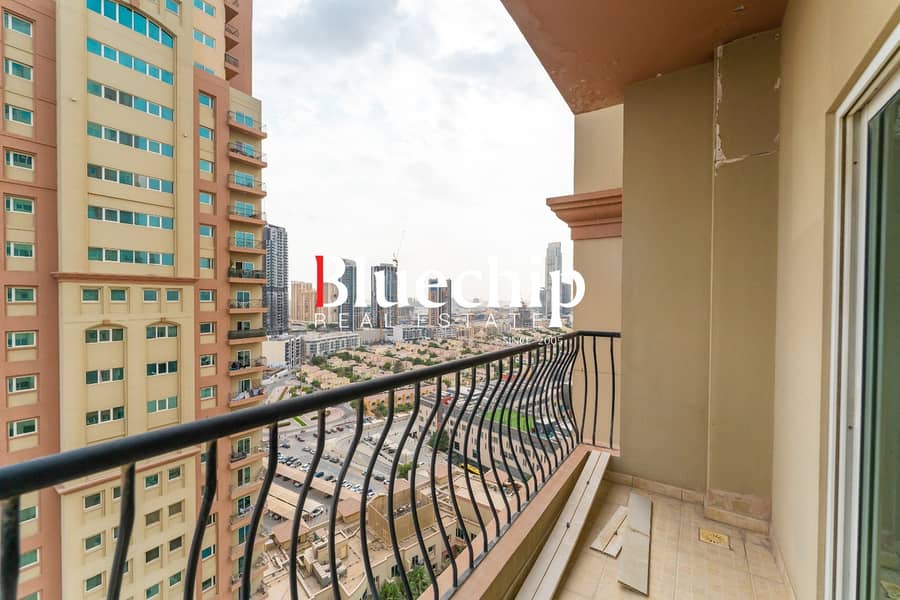 Spacious Layout | Open Kitchen | Skyline View - Image 17